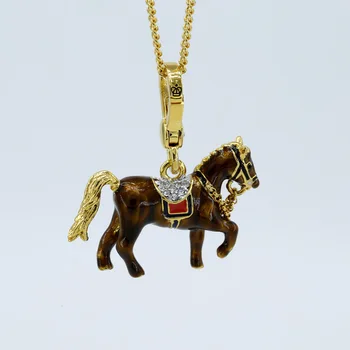 Veľkoobchod Roztomilý Hnedý Zverokruhu Pony Prívesok Smalt Šperky Kôň Módna Taška Náhrdelník S Príveskom